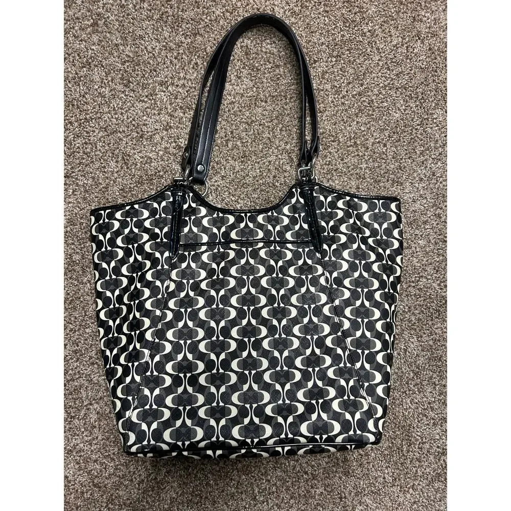 Coach Peyton Dream Signature tote Black and White